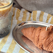 Afbeelding in Gallery-weergave laden, Croissant kaars