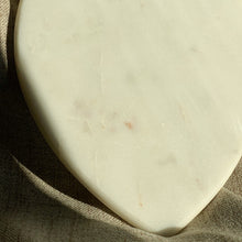 Afbeelding in Gallery-weergave laden, Plateau wit marmer oog