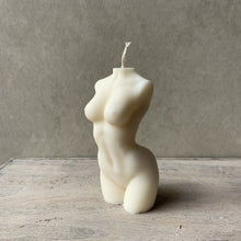 Afbeelding in Gallery-weergave laden, Torso kaars vrouw S | Ivory