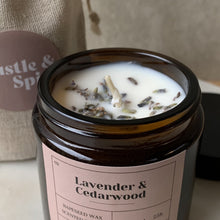 Afbeelding in Gallery-weergave laden, Geurkaars - Lavender & Cedarwood