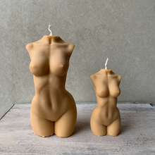Load image into Gallery viewer, Torso candle woman L | Vanilla