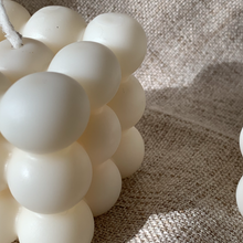 Afbeelding in Gallery-weergave laden, Bubble Trouble candle