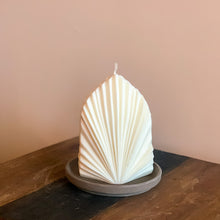 Afbeelding in Gallery-weergave laden, Shell kaars L