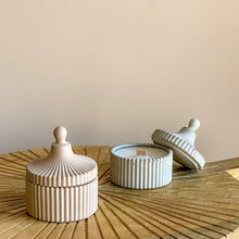 Load image into Gallery viewer, Scented candle Tajine | Amber &amp; Rose or Wild Fig &amp; Coconut
