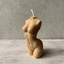 Afbeelding in Gallery-weergave laden, Torso kaars vrouw S | Vanilla
