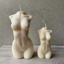 Afbeelding in Gallery-weergave laden, Torso kaars vrouw L | Ivory
