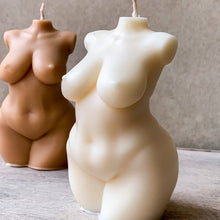 Load image into Gallery viewer, Torso candle woman curvy
