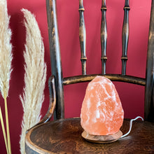Load image into Gallery viewer, Salt Dreams | Himalayan salt lamp - 18 or 19 cm
